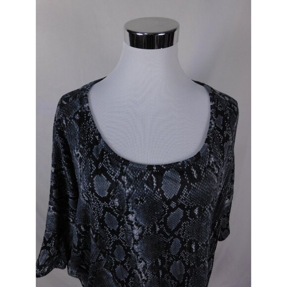 Express Gray Black Snake Print Dolman Top S - Scoop Neck - Excellent - Picture 2 of 11